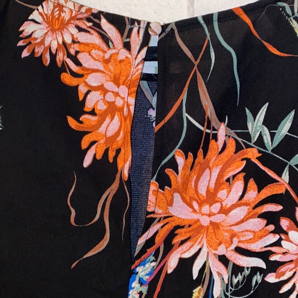 NWT H&M Gorgeous Floral Dress Size L - Picture 15 of 16